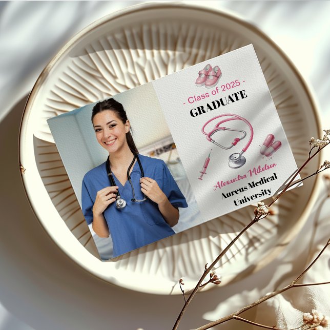 Anúncio Foto: Formando de Enfermeiro Rosa-Cura (Criador carregado)