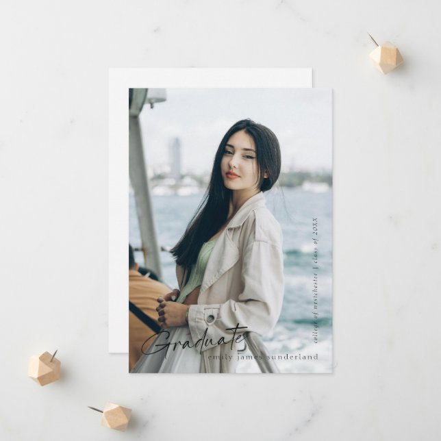 Anúncio Foto Simples do Formando de Script Moderno Baseado (Frente/Verso In Situ)