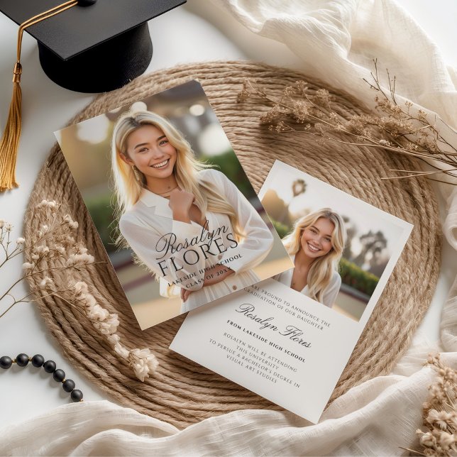 Anúncio Graduação Clássica de Caligrafia Preta (Criador carregado)