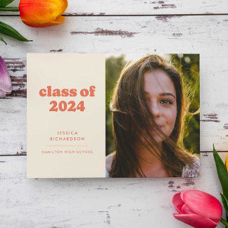 Anúncio Graduação de Foto com Simplicidade Retro Coral