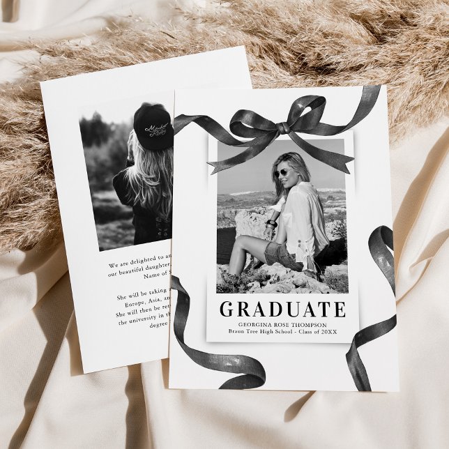 Anúncio Graduação de Foto do Arco Preto Elegante (Criador carregado)