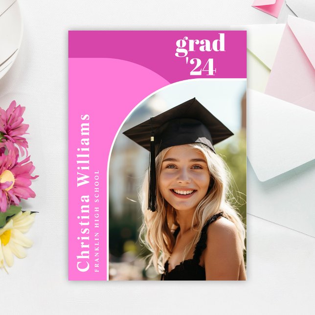 Anúncio Graduação de Foto em Arco Elegante Moderno Rosa Qu (Hot Pink Modern Elegant Arch Photo Graduation Announcement)