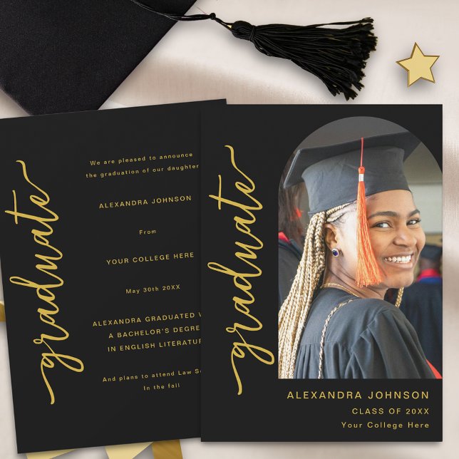 Anúncio Graduação de Foto em Arco Moderno (Modern elegant arch photo white and gold script graduation announcement card)