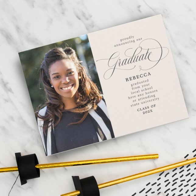 Anúncio Graduação de Fotos de Pêssego de Script Clássico d (Criador carregado)