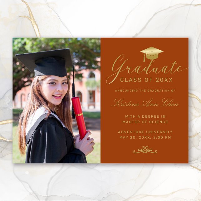 Anúncio Graduação de Fotos de Script Formal Laranja Dourad (Elegant Orange Gold Calligraphy Photo Graduation Announcement)