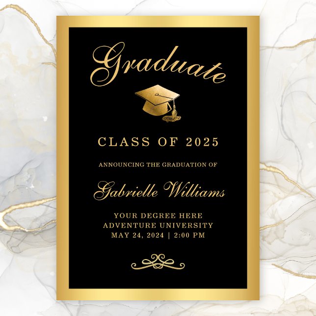 Anúncio Graduação de Script de Quadro Dourado Chic Black (Chic Black Gold Border Typography Graduation Announcement)
