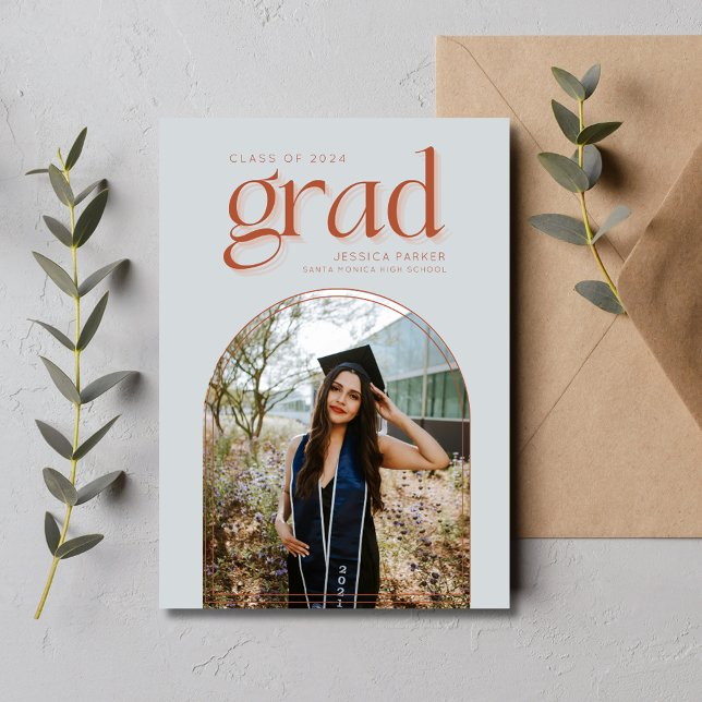 Anúncio Graduação de Segundo grau de Foto em Arco Simples (Simple Arch Photo High School Graduation Announcement)