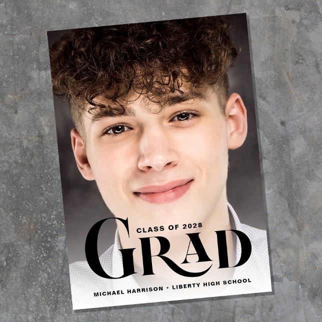 Anúncio Graduação de Tipografia Grande e Bold (Criador carregado)