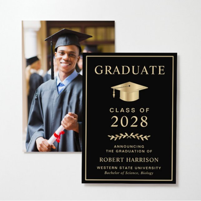 Anúncio Graduação Dourada de Foto para Faculdade Elegante (Share the pride and excitement of your graduate's achievement with friends and family near and far)