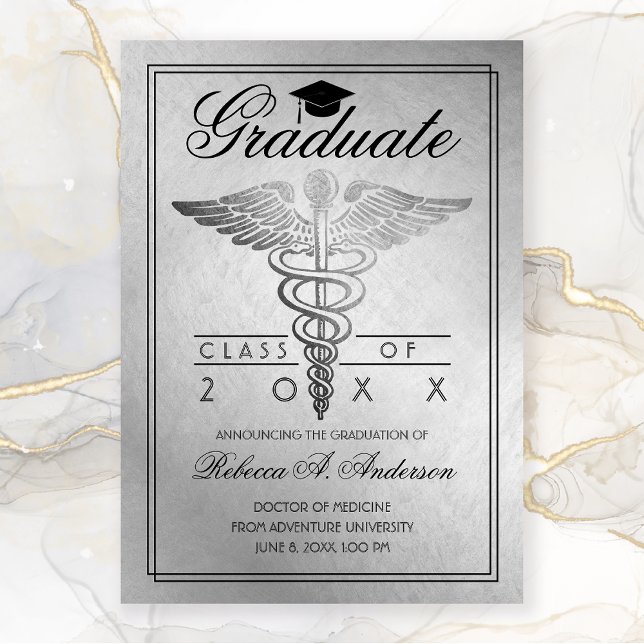 Anúncio Graduação Doutor Caduceus Silver Formando Boné (Silver Medical Graduation Announcement)