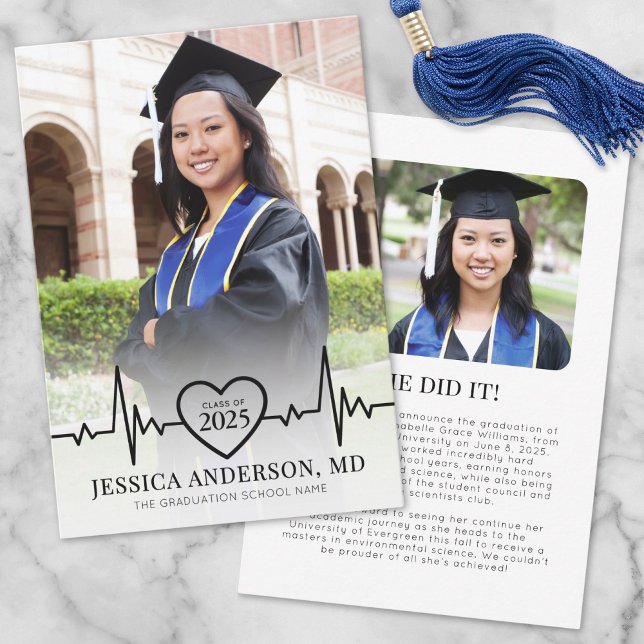 Anúncio Graduação na Faculdade de Medicina de Foto (Photo Medical School Graduation Announcement)