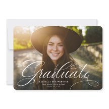 Graduação vermelha elegante com formando de script