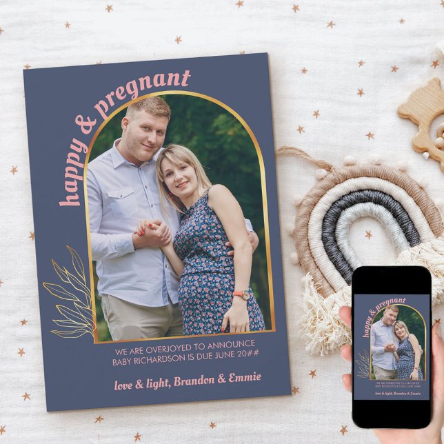 Anúncio Gravidez de Foto em Arco Dourado Feliz e Grávida (Criador carregado)