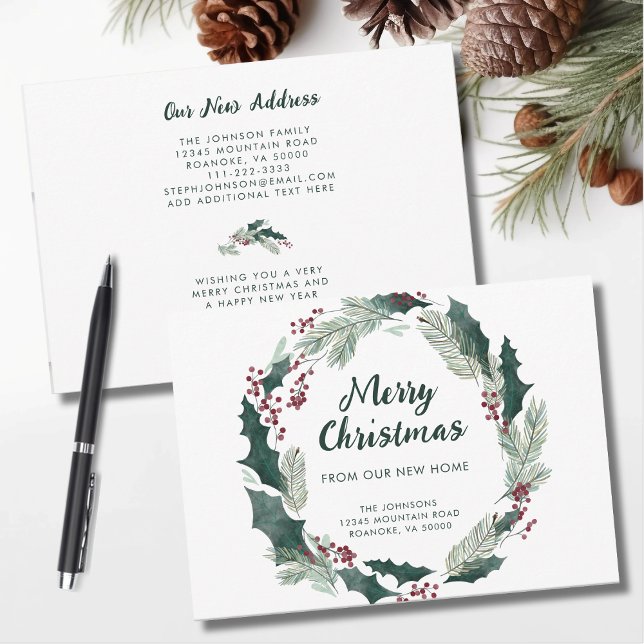 Anúncio Holly Wreath Feliz Natal de Nova Casa (Holly Wreath Merry Christmas from Our New Home Announcement Flat Card with Envelope)
