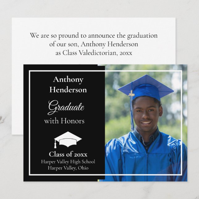 Anúncio Honors Graduation Announcement White Cap and Photo (Frente/Verso)