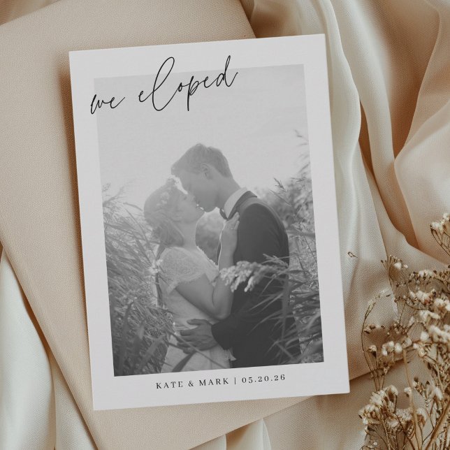 Anúncio Letra Moderna à Mão Nós Fugimos para Casar Foto Ca (Criador carregado)