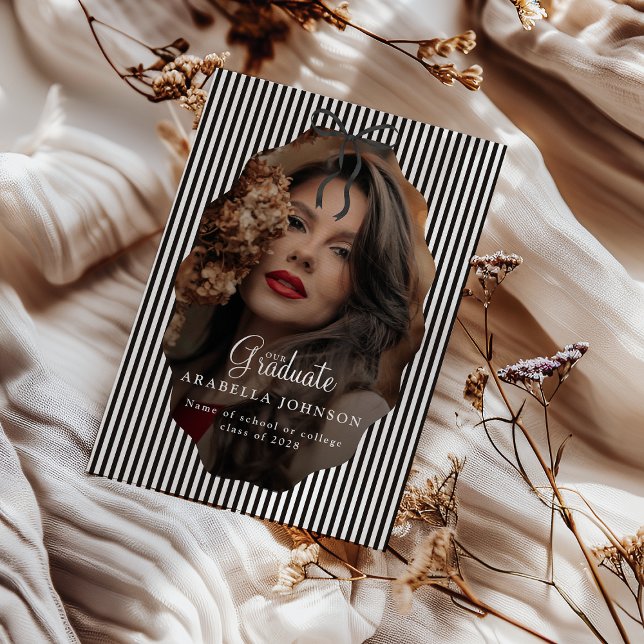 Anúncio Lindo Laço Preto de Listras Finas Foto Graduação (Criador carregado)