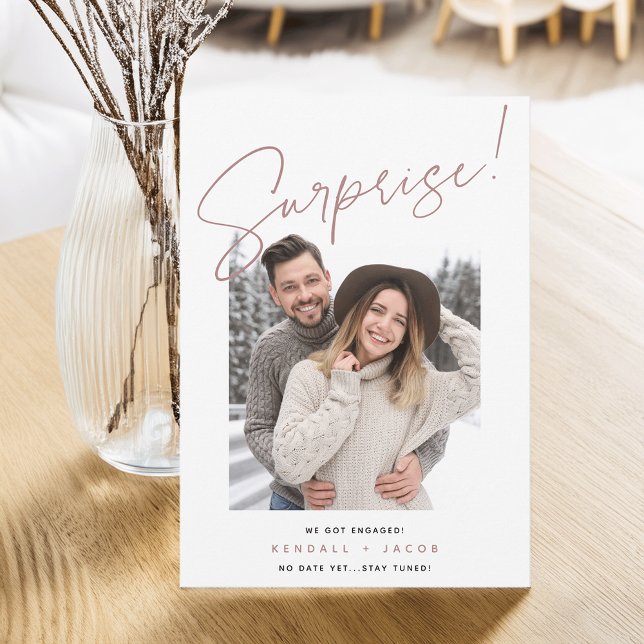 Anúncio Mão esboçada | Noivado surpresa (Criador carregado)