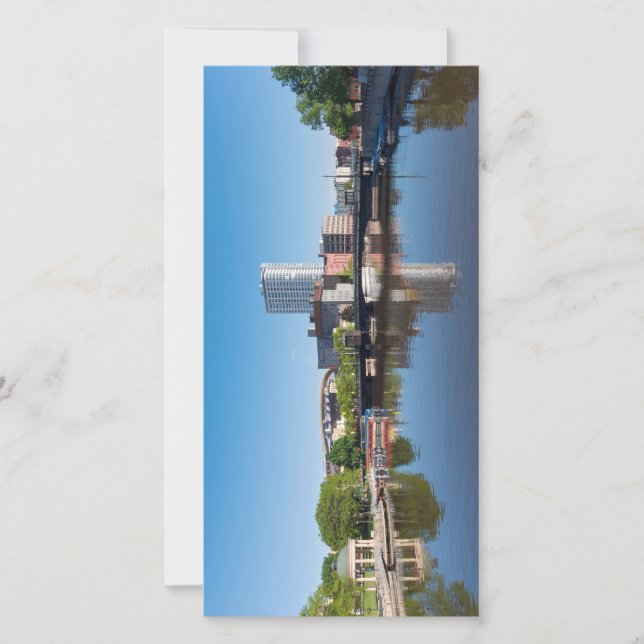 Anúncio milwaukee riverfront e ponte estatal de rua (Frente)