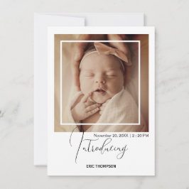 Anúncio Minimal Polaroid Photo Frame Birth Announcement