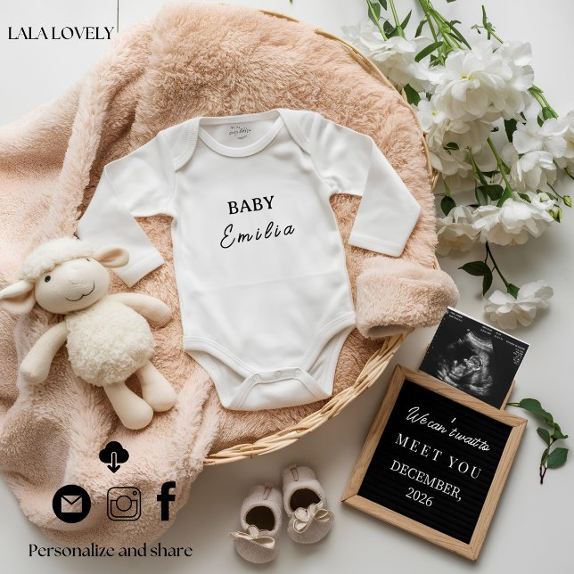 Anúncio Minimalist neutral pregnancy announcement card (Criador carregado)