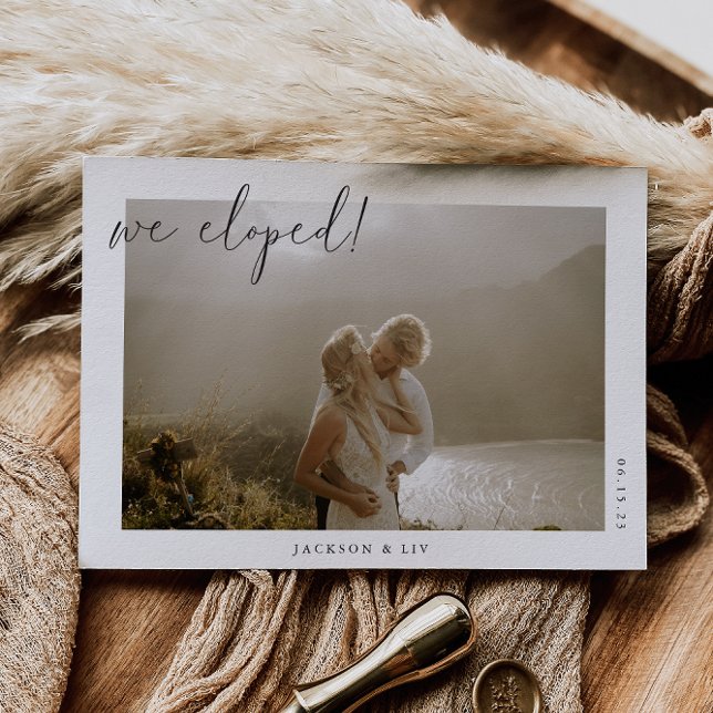 Anúncio Minimalista de Casamento às Pressas (Criador carregado)