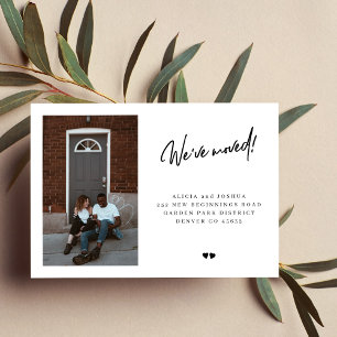 Anúncio Mudámos a fotografia personalizada simples