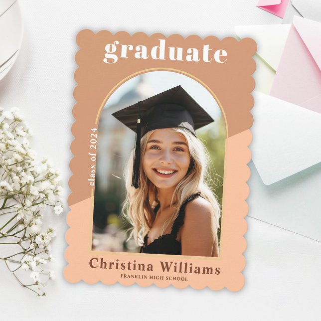 Anúncio Na moda Modern Arch Photo Segundo grau Graduação (Stylish Modern Arch Photo High School Graduation Announcement)