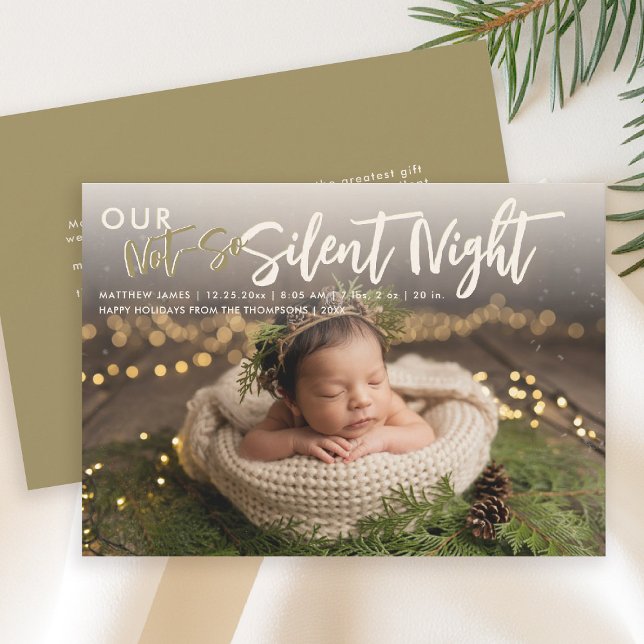 Anúncio Natal Não Silencioso Noite Dourada Foto Engraçada (christmas family card baby announcement not so silent night cute funny humorous gold)