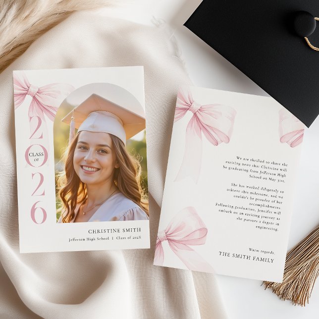Anúncio Pink Bow Graduation Announcement (Criador carregado)