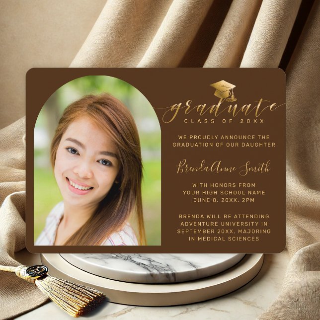 Anúncio Script de Boné Dourado de Foto Moderno na Graduaçã (Elegant Brown Gold Photo High School with College plans Graduation Announcement)