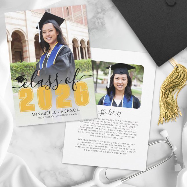 Anúncio Script Dourado Foto Graduado Formatura (Simple Gold Script Graduate Photo Graduation Announcement)