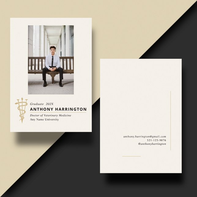 Anúncio Símbolo Preto Dourado de Graduação Veterinária (Criador carregado)