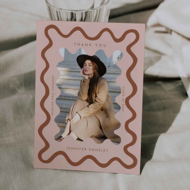 Anúncio Terracotta Squiggly Wavy Line Graduação Obrigado (Criador carregado)