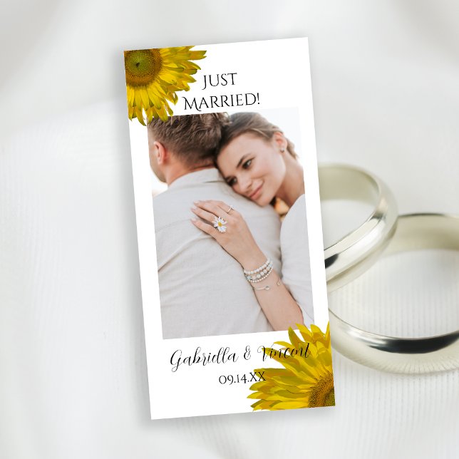 Anúncio Yellow Sunflower Just Married Announcement (Criador carregado)