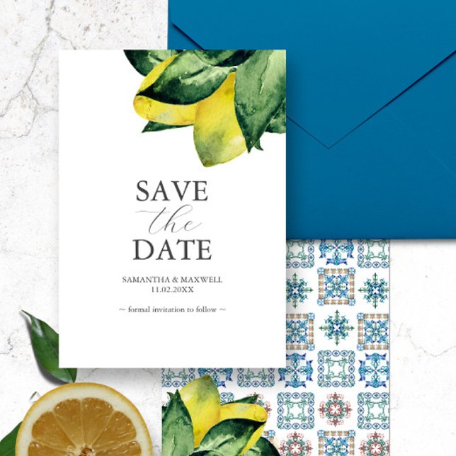 Anúncios de casamento de destino italiano (Italian destination wedding save the date card features watercolor lemons with Amalfi tile pattern. )