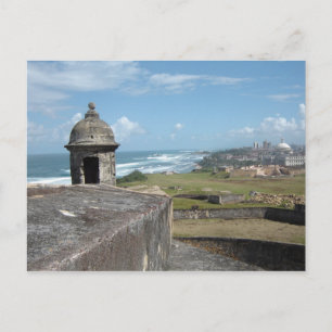 Ao longo do cartão postal da torre de relógio