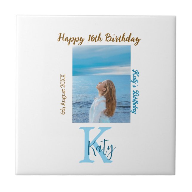 Apelido de 16 anos, feliz, castanho-aqua (Frente)