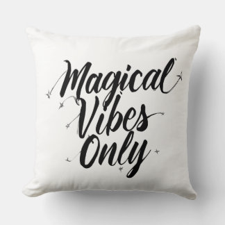 Apenas Vibrações Mágicas Almofada Decorativa – Mod