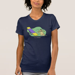 Aprendendo a camisa escura da agilidade T do