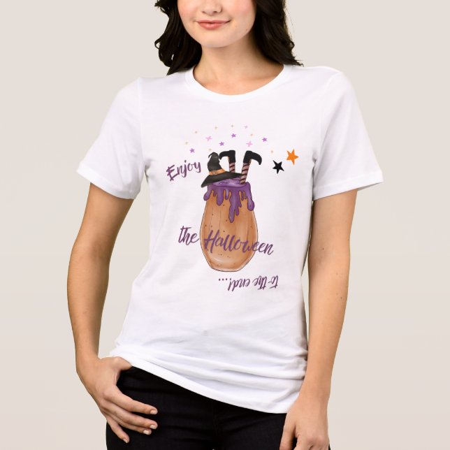 Aproveite o Halloween até o fim! Camiseta (Frente)