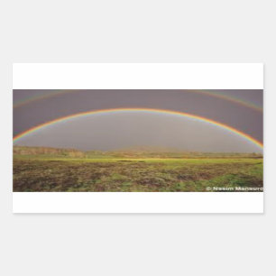 ARCO-ÍRIS DOBRO EM UMA ETIQUETA