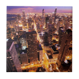 Arquitectura da cidade na noite de Chicago