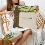 Arte de Canvas em Árvore de Carvalho - Verde<br><div class="desc">Apresentando um belo carvalho como símbolo do seu amor eterno,  esta arte canvas pode ser personalizada com seus nomes e iniciais para criar uma adição única à sua parede. Também disponível em verde. Design exclusivo por © berryberrysweet.com</div>