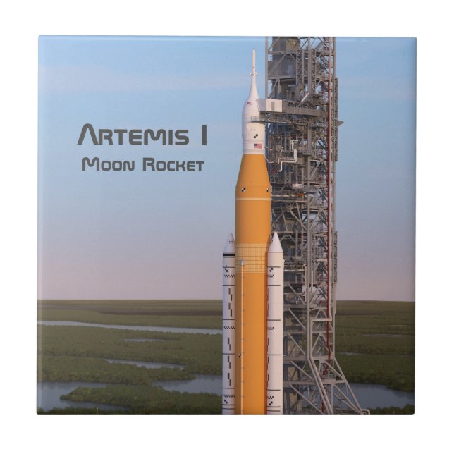 Artemis One Moon Rocket on Pad (Frente)
