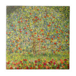 Árvore de Gustavo Klimt Apple<br><div class="desc">A árvore de Apple pintada por Gustavo Klimt em 1912.</div>