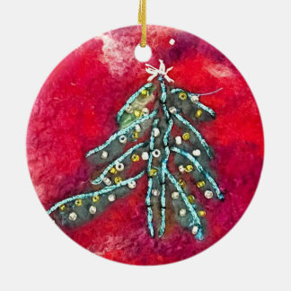 Árvore de Natal em ornamento cerâmico
