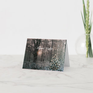 Árvore iluminada na placa de Cartões de natal Snow