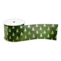 Árvores de Natal Douradas em Verde