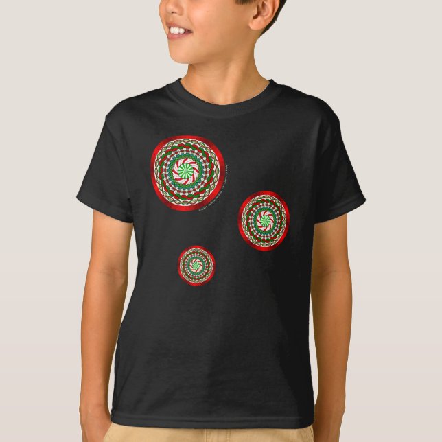 As cores das crianças de Natal e da camiseta negra (Frente)